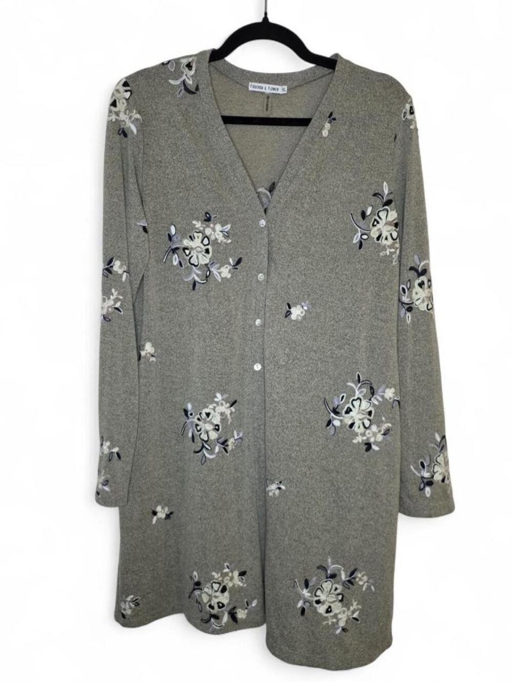 Figueroa & Flower Gray Floral Embroidered Long Cardigan XL Button Front